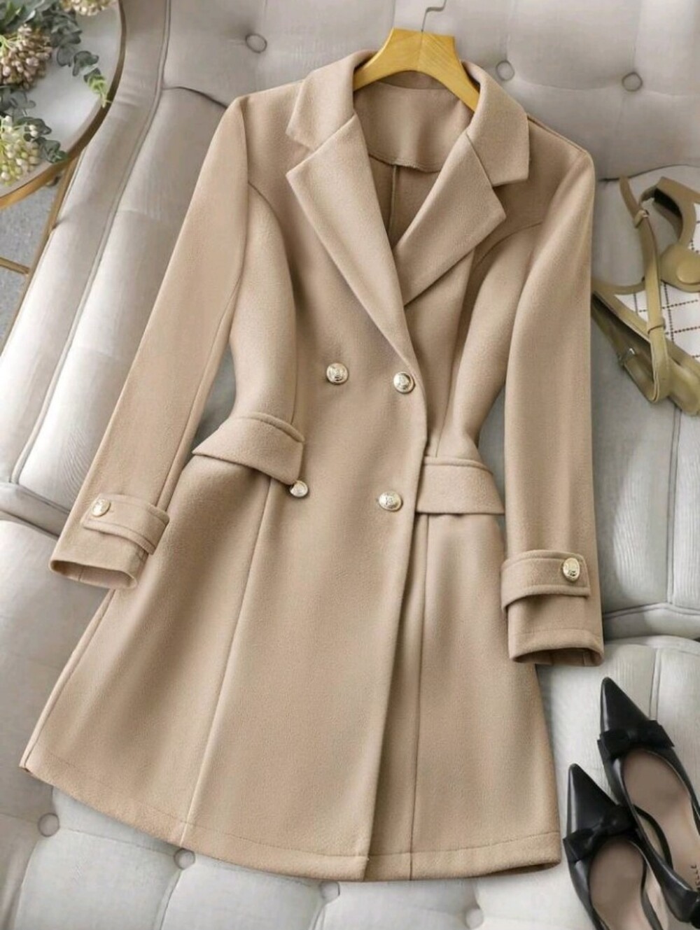 Women's Lapel Long Sleeve Button-Up Elegant Chic Sophisticated Overcoat